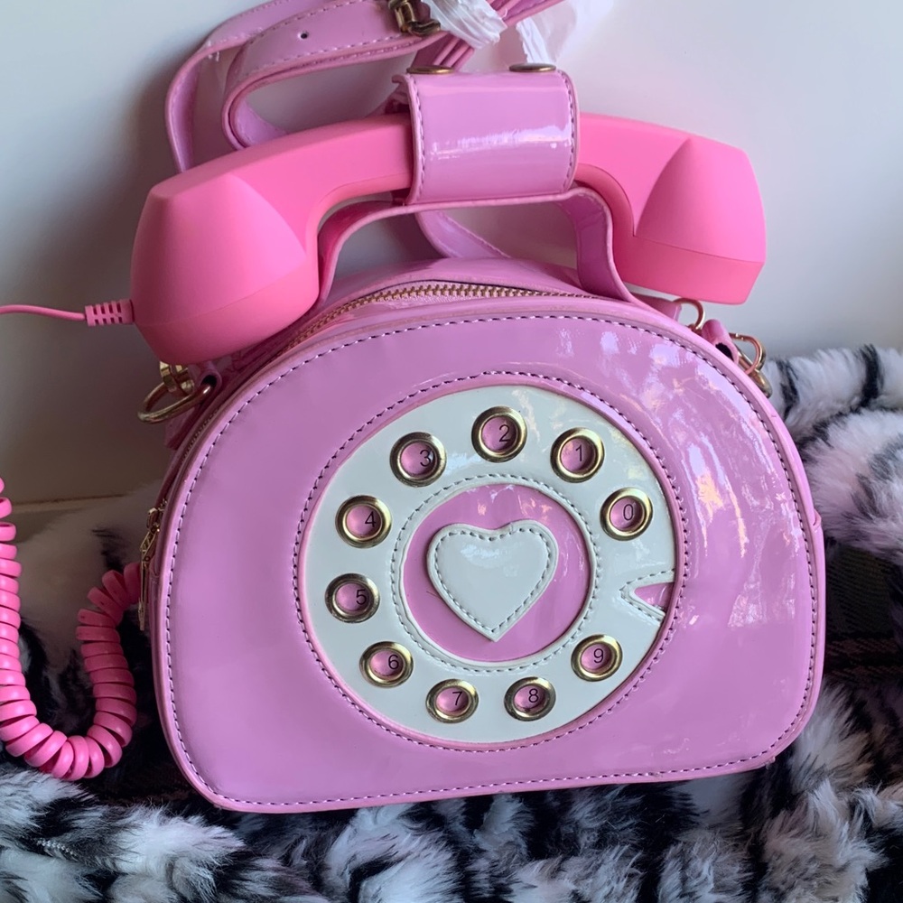Pink Retro Heart Telephone Crossbody Bag